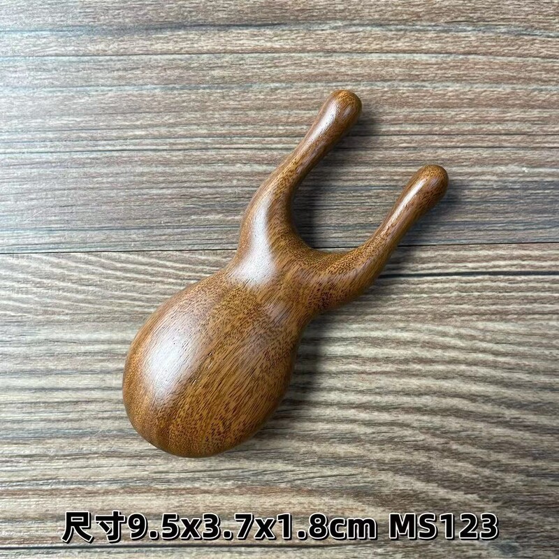 鹿の角の経絡の櫛の頭の部のマッサージ器の目の周りのマッサージは頭をつかんで治療します。|undefined