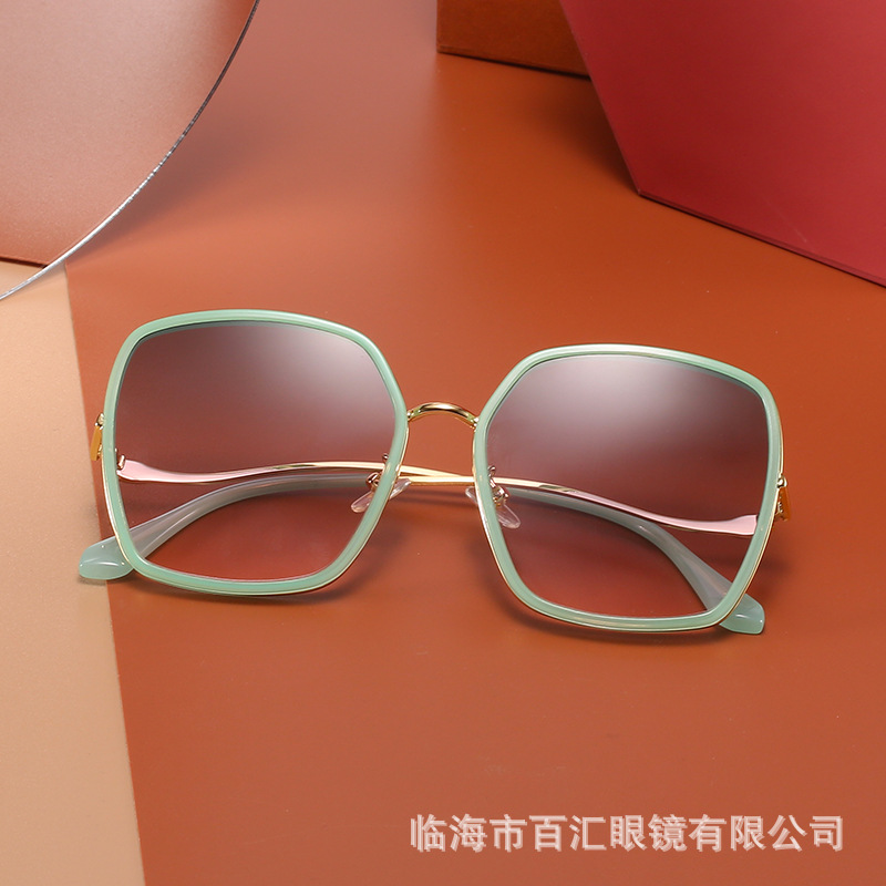 2021新款韩版个性带钻防紫外线墨镜时尚太阳眼镜曲线眼镜厂家批发