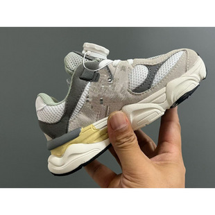 B8833 �����ţB�¿�9060�i�ۃ�ͯ�\��Ь
