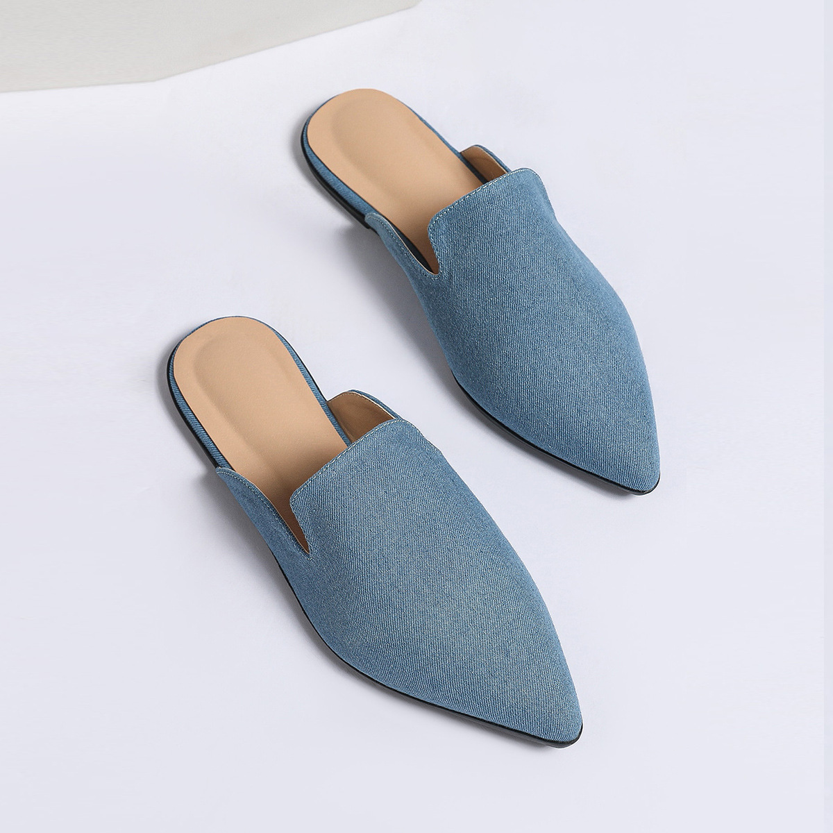 Naiste lamedad sussid Mugleri kingade ja poolsandaalidega_voghion.com