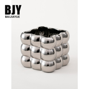 ���Խ �F�����s�Ōm�������մɻ��� ����INS�L�҃ȼҾ��b�����