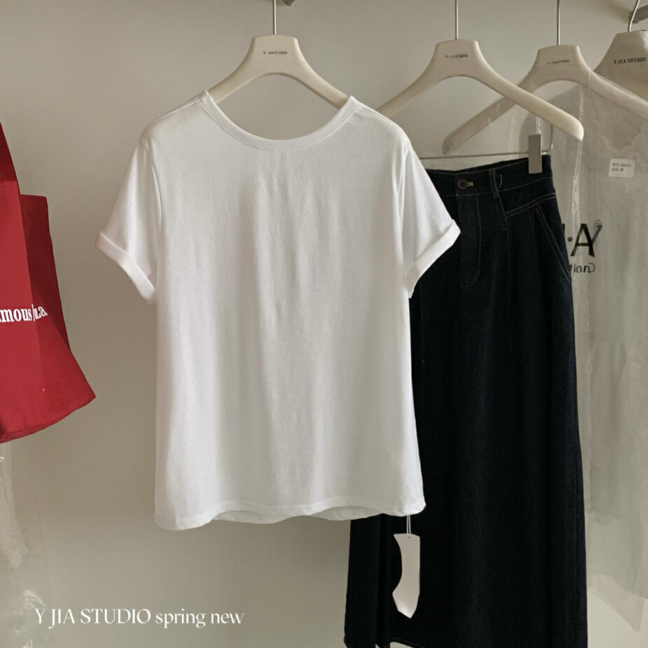 Y.JIA Yijia estilo coreano diseño elegante, nudo hueco trasero, camiseta de manga corta, top suelto de verano para mujer image 3