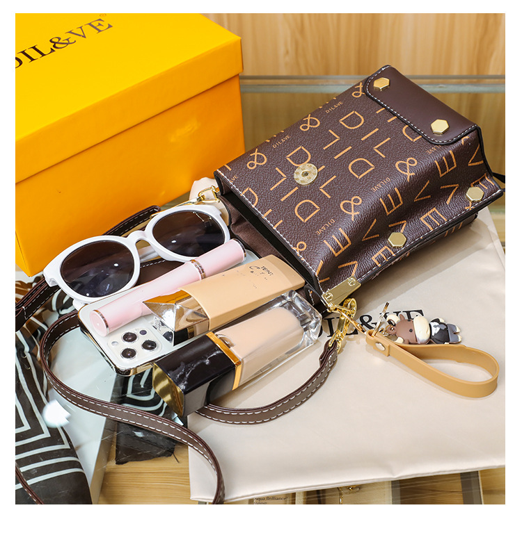 Piccola borsa a tracolla quadrata da donna borsa a spalla alla moda_voghion.com