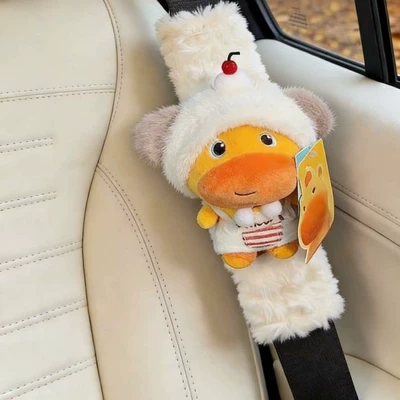 Capybara Lulu Car Seatbelt: Seat belt shoulder pad