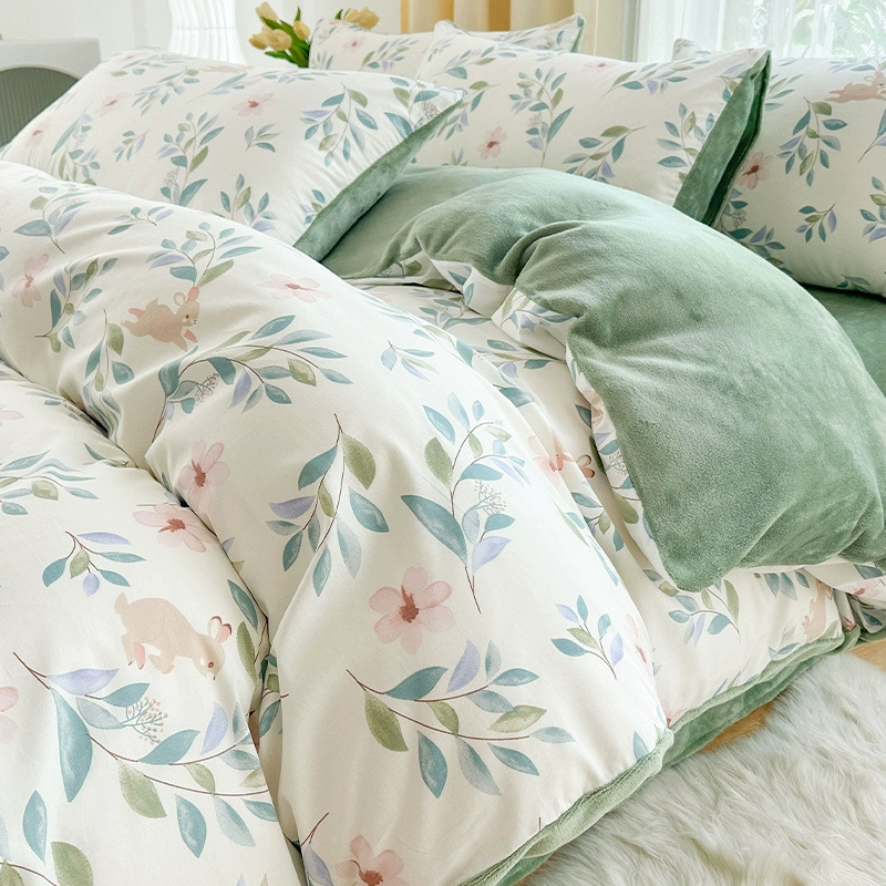 Juego de cuatro piezas de terciopelo de leche de algodón puro 2023 nuevo otoño e invierno más funda de edredón de sábana de terciopelo de coral juego de tres piezas