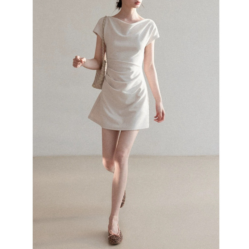 Yangcheng Story French-Style Off-The-Shoulder Apricot-Colored Waist-Cinching A-Line Dress for Women, Summer 2026 Slim-Fit Short Dress Yangcheng Story French-Style Off-The-Shoulder Apricot-Colored Waist-Cinching A-Line Dress for Women, Summer 2026 Slim-Fit Short Dress