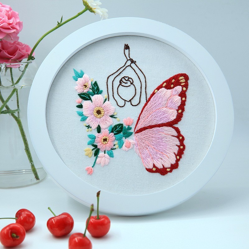 Bordado Diy Butterfly Colgante Lu Bordado Hecho a mano Paquete de material Juego de tres piezas Inglés Creative Children's Gift Flower Colgante
