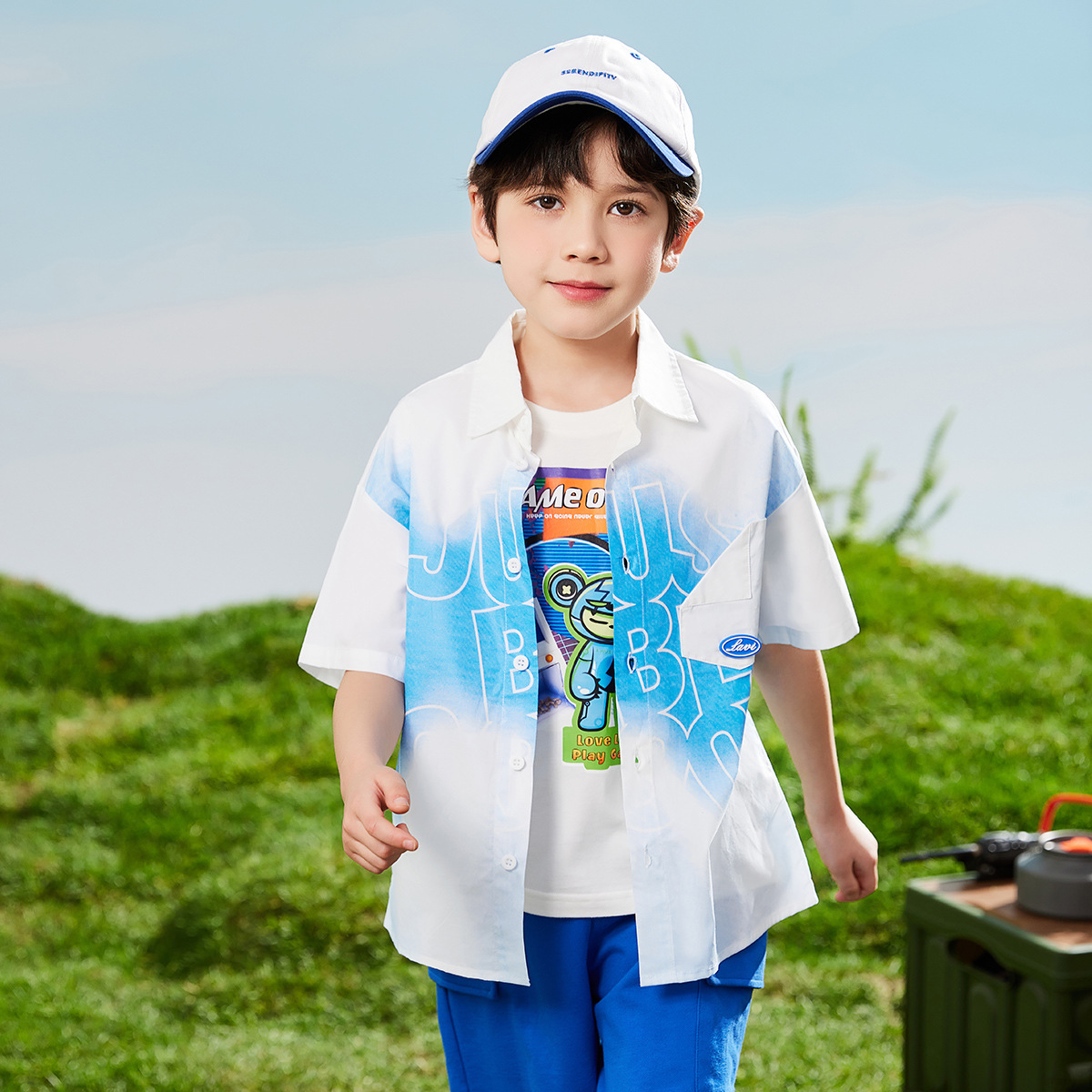 LAVI2023 verano nueva camisa de los muchachos chaqueta de los niños medianos y grandes camisa de manga corta de los muchachos chaqueta casual media manga