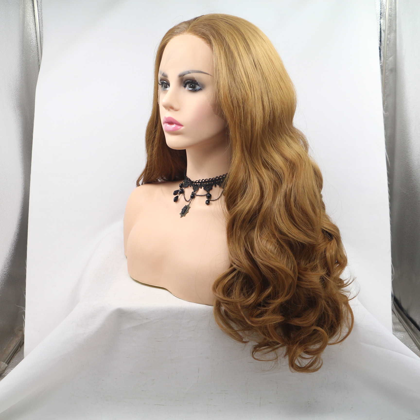 Peluca europea y americana NEWLOOK Peluca de encaje de pelo largo y rizado Lace Front Wigs