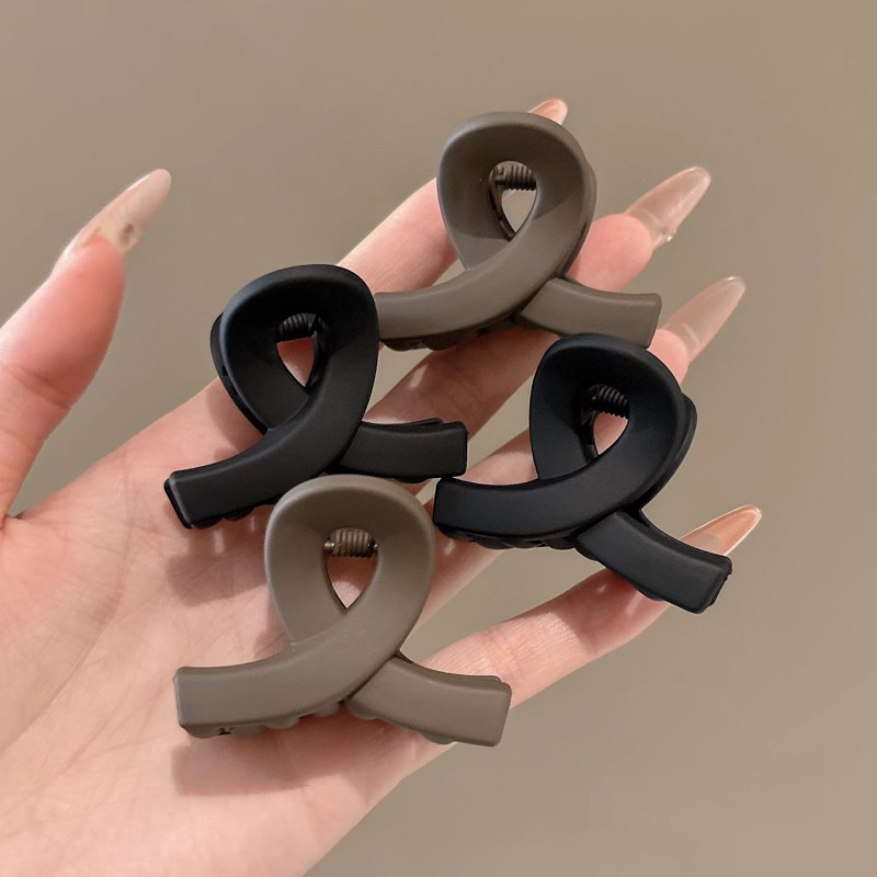 Meilad esmerilado pequeño clip de agarre para el cabello lateral de la mujer frisa clip de cabello de tiburón pequeño temperamento clip de cabello tocado