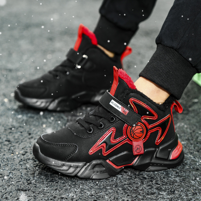 Basketbollskor i läder för pojkar med vattentätt foder_voghion.com