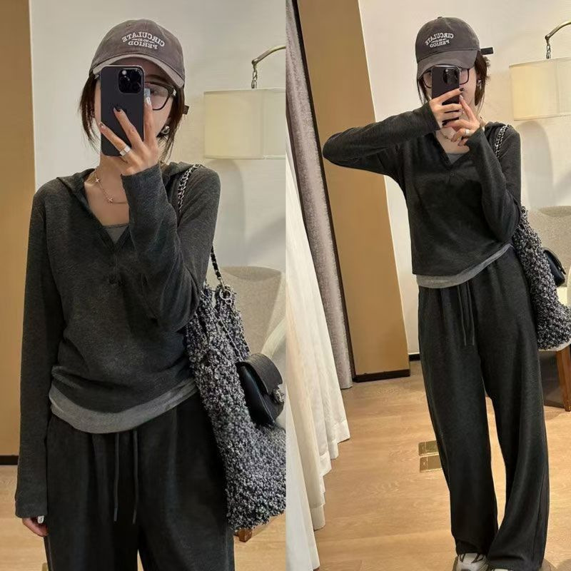 帽子付きのスウェットスーツの女性と春秋のランニングファッションの韓国版は痩せています。|undefined