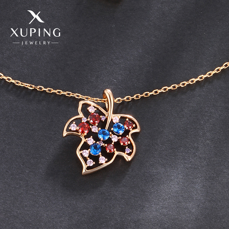 Xuping color artificial joya arce pendientes colgante diseño femenino sensación de lujo ligero conjunto de joyas