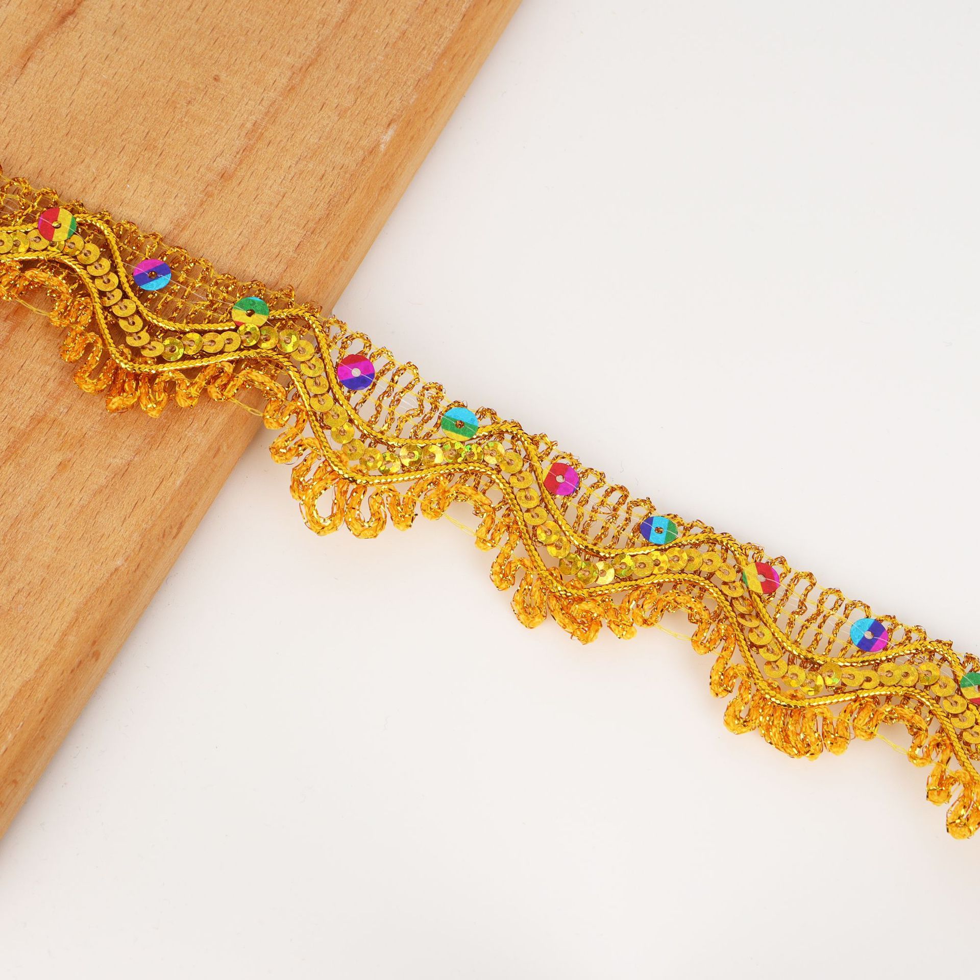 Venta directa de fábrica spot oro y plata lentejuelas encaje ropa accesorios de encaje encaje tres flores encaje