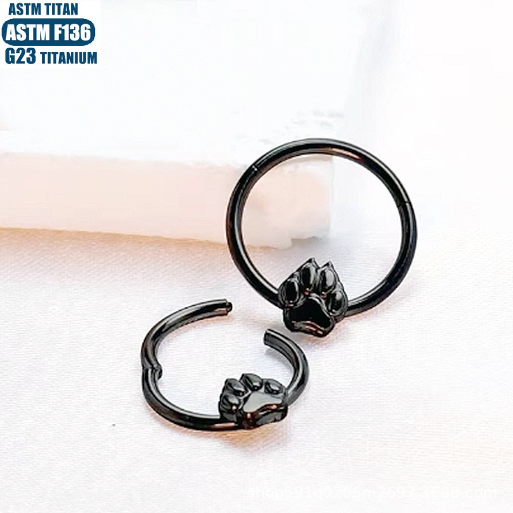 16G labret stud size and finish detail