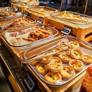 ������ըƷ̨չʾ�ܾƵ�����ľ�в��P�ˮ����������nչʾ�;߱P