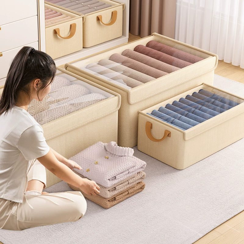 Handheld storage box