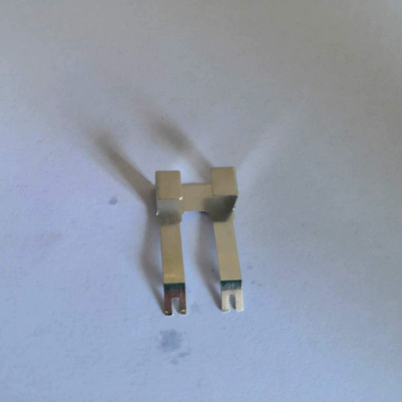 Индивидуальные аппаратные штамповки деталей всплеск продуктов прецизионная Форма Автозапчасти железо латунь Бериллиевая бронза