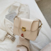 Shoulder bag, fashionable one-shoulder bag, bright catchy style, western style