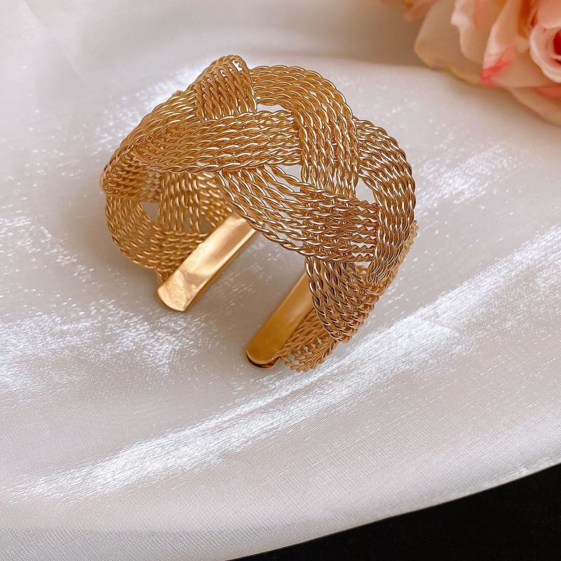 12# bracelet-gold