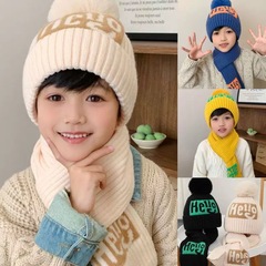 子供の帽子の男の子と子供の秋冬の純綿のニットの毛糸の帽子の女の子の簡単な組み合わせのマフラーの2つのセットの中で大きい子供