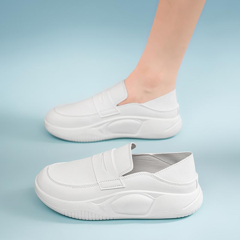 厨房工作特大码鞋秋季大码白色护士鞋女质防滑久站不累脚学生成人