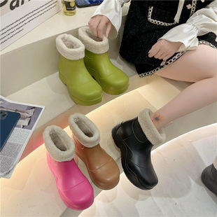 Autumn and winter spot rain boots short cross-border thick soft bottom velvet warm fashion shit feeling snow boots cotton slippers women