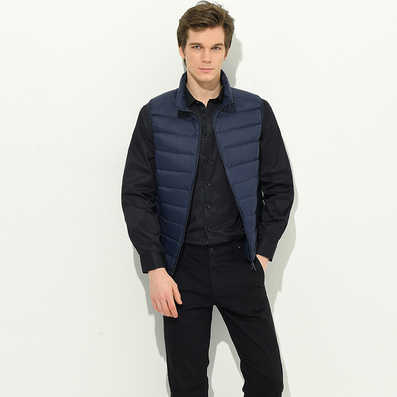 Men's down vest, 90% duck down, fashionable, casual, lightweight, red down jacket with a stylish HD design.
