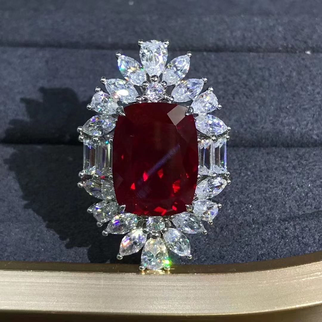 Anillo de plata de rubí sintético de alta calidad con incrustaciones de 10 quilates VVS nivel D color 3EX anillo de Esmeralda sintético