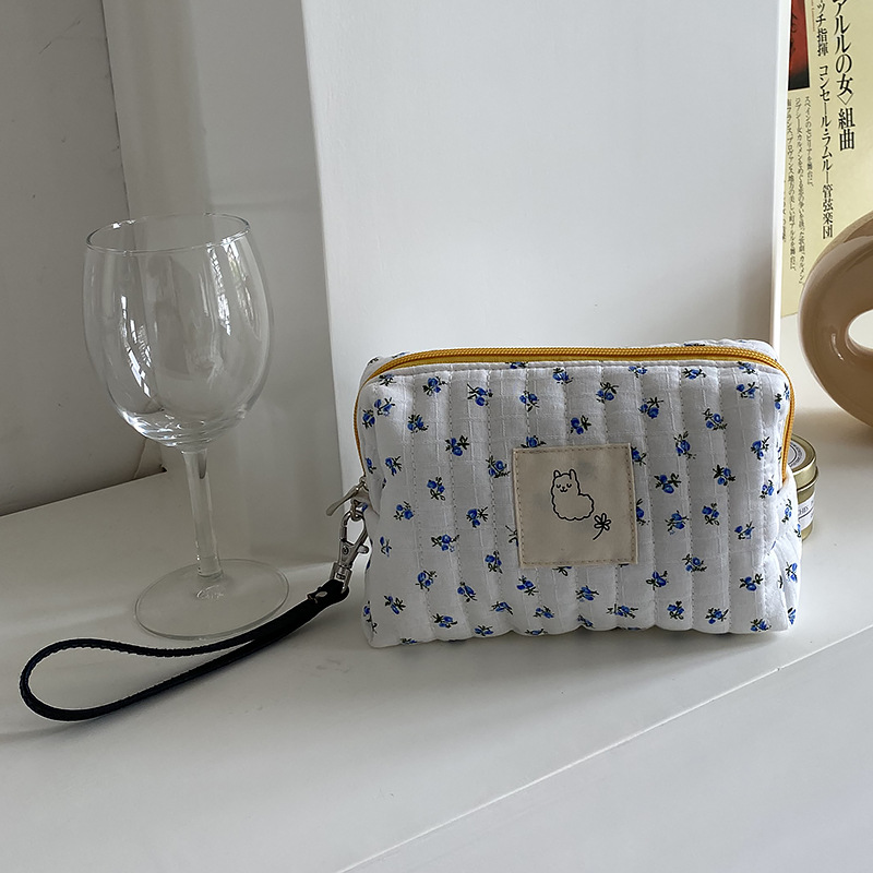 Pequeño azul floral