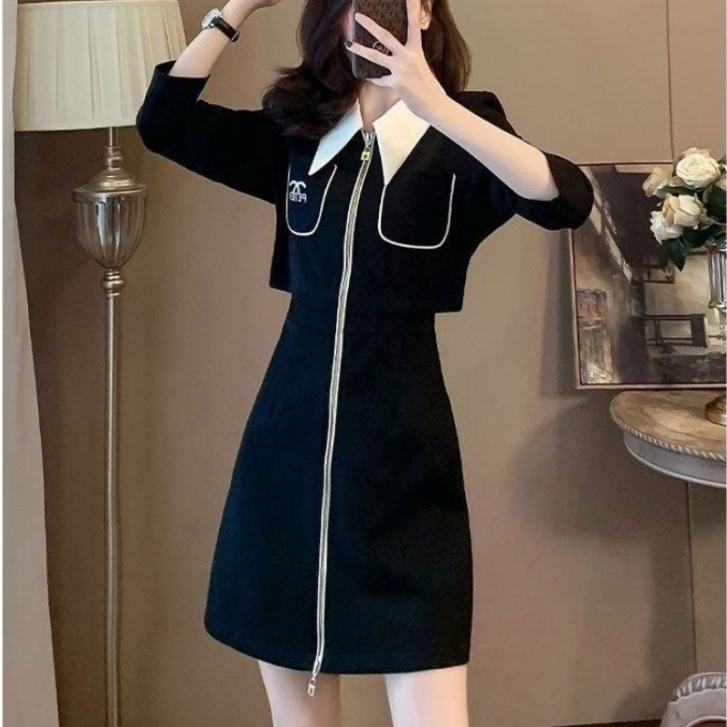 时尚流行刺绣连衣裙女2025秋季新款时髦气质收腰显瘦假两件小黑裙|undefined