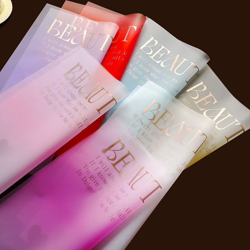 Li Zhi Ran estilo coreano estampado en oro Inglés papel de embalaje de regalos de flores impermeable día de San Valentín ramo de flores papel de envoltura