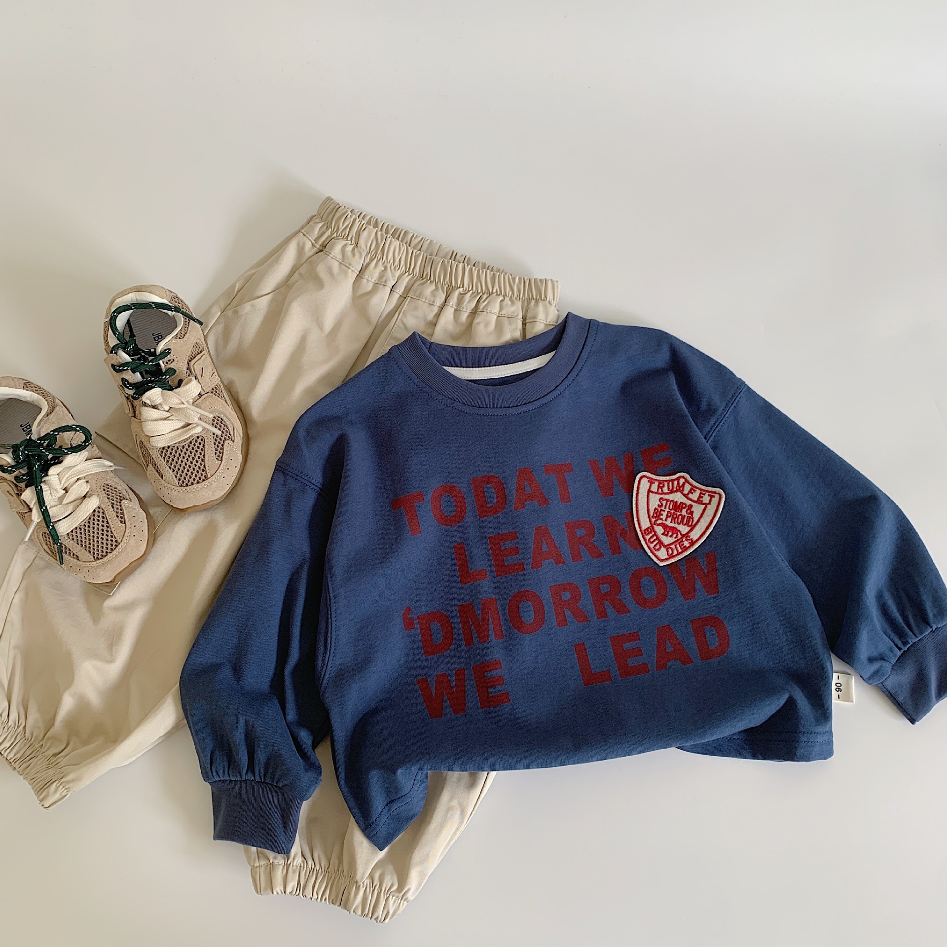 Camiseta infantil Mai Bao2025 primavera ropa de algodón para niños niños bebés camiseta legging casual de manga larga nueva tendencia de camiseta superior