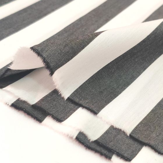 Factory Direct Sales Chaoyang Plaid Yarn-Dyed Plaid Shirt Plaid Pants Fabric Spot Wholesale 2.0 Pieces