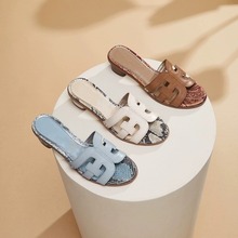 �W���L~�W�t��ЬŮ�ļ��⴩���s�r���n����|�A�^�ֵ͸�ɳ������