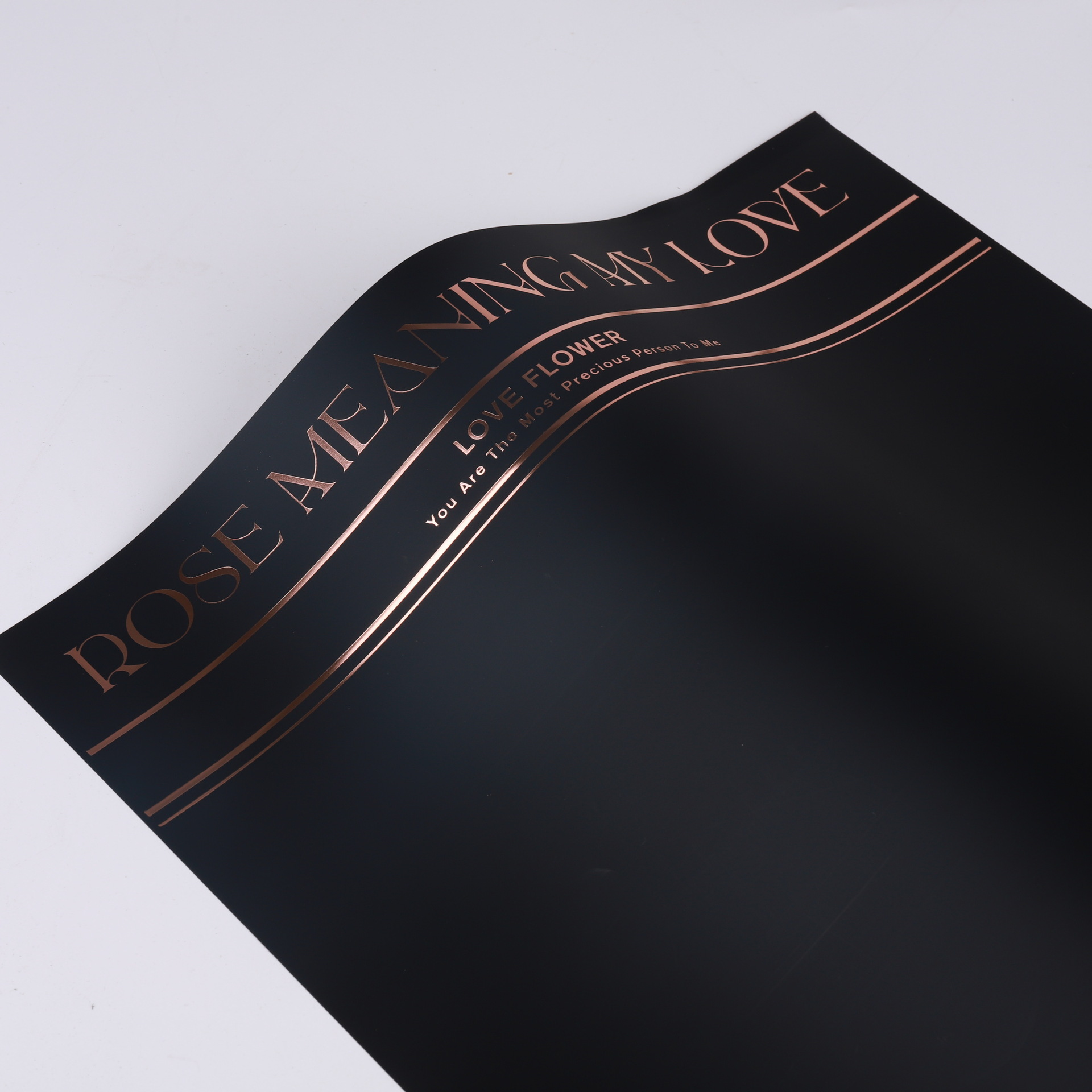 Diy papel de envoltura bronceado al por mayor grueso impermeable ramo de película nacarada papel simple confesión de San Valentín papel de embalaje de flores