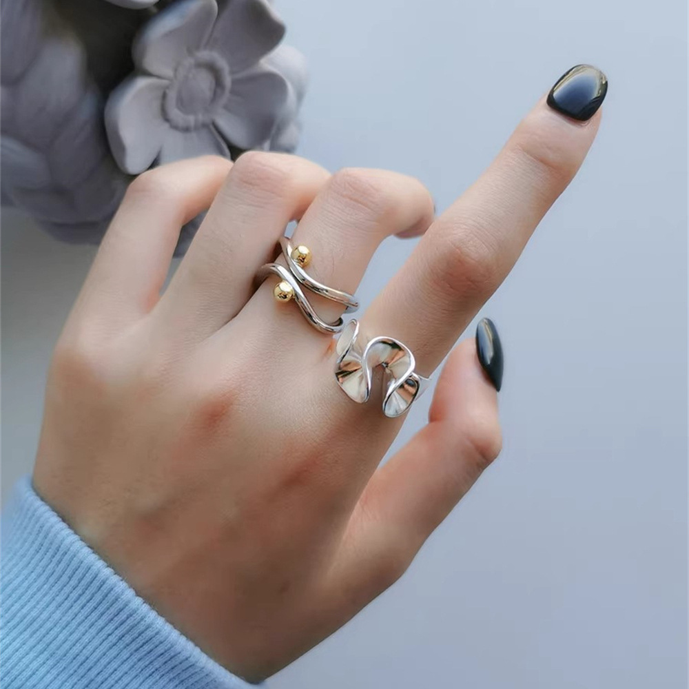Small design geometric ring