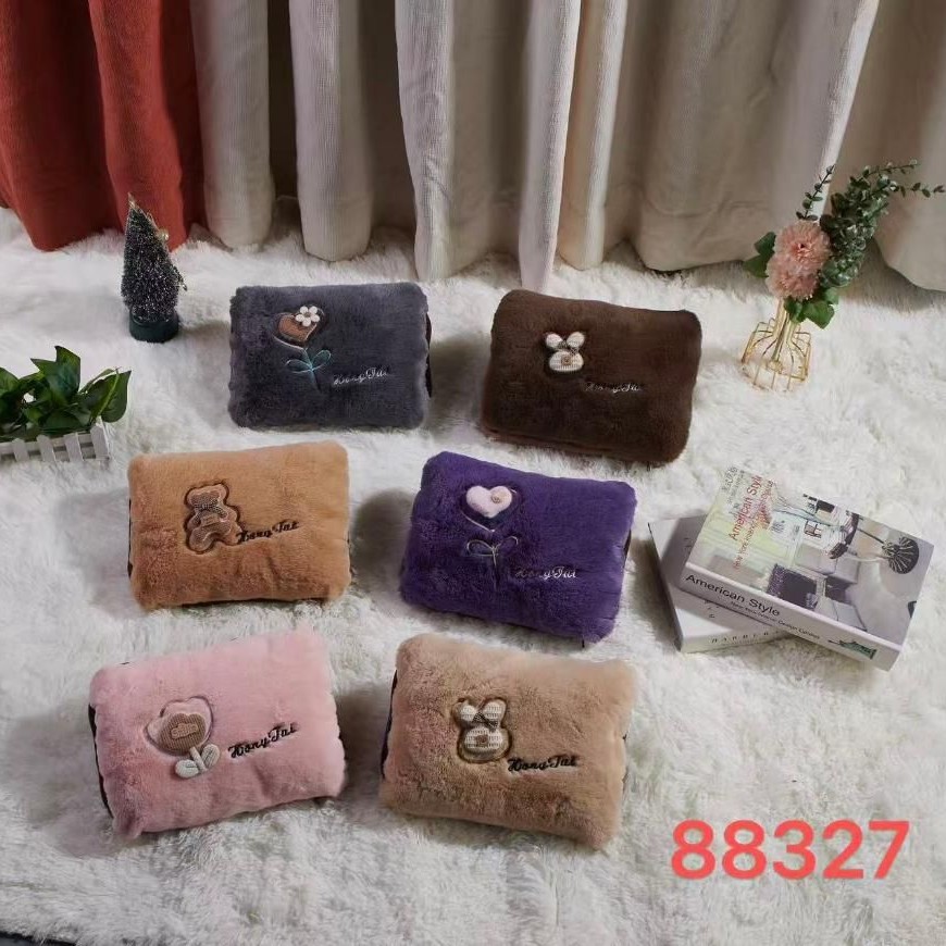 2025批发电暖宝卡通毛绒充电热水袋可拆洗暖宝宝防爆88327G