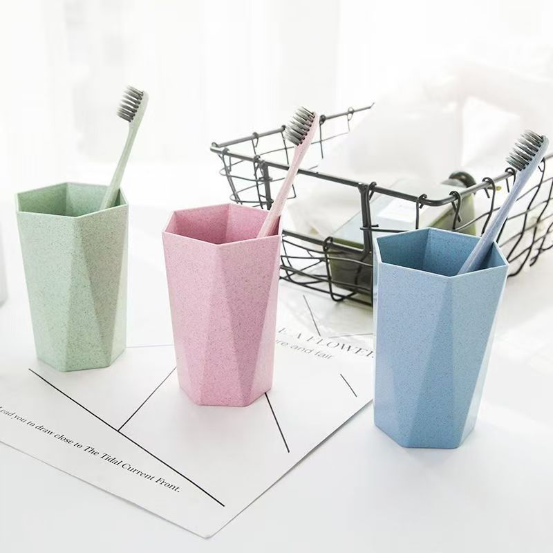 Wheat straw toothbrush cup, mouthwash cup, toothbrush holder, home couple's toiletry set, creative and simple, for travel, wedding, and home use