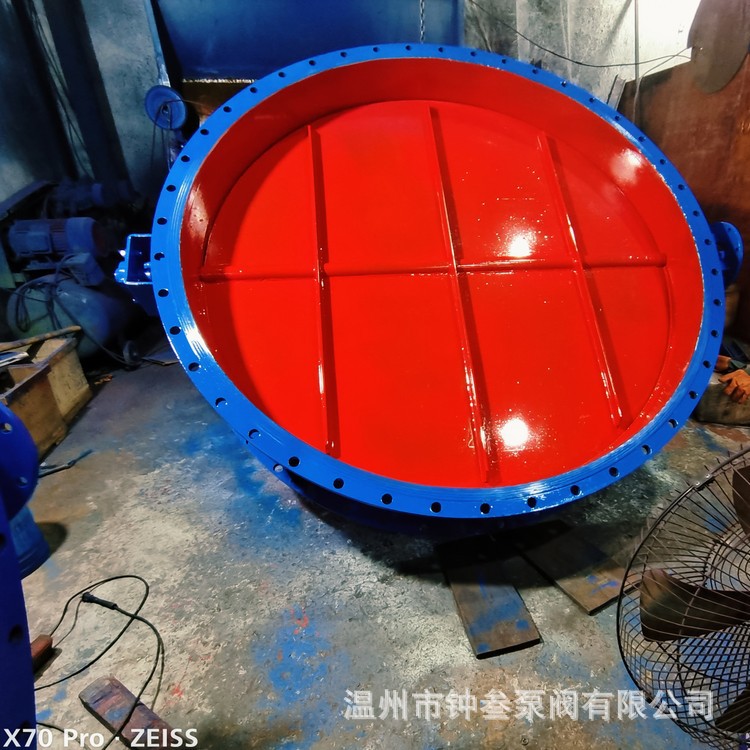 法兰通风蝶阀 D41W-2.5C 手柄碳钢通风蝶阀 百叶式通风蝶阀 DN600