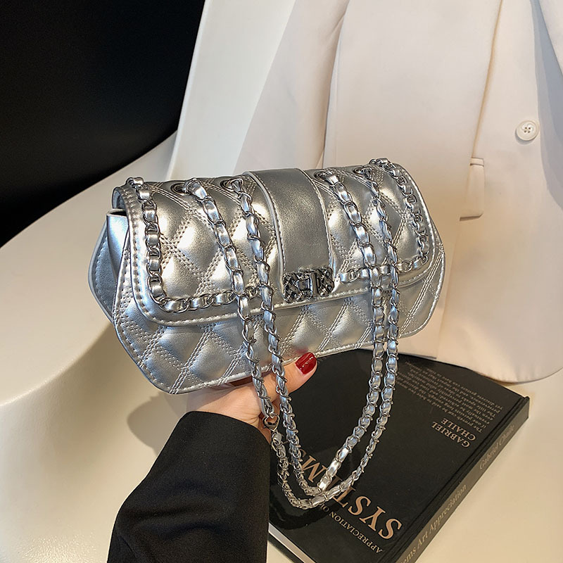 Bolso de textura para mujeres 2025 nuevo nicho de diseño de bolso de mochila popular este año, bolso de cadena bordada de diamante