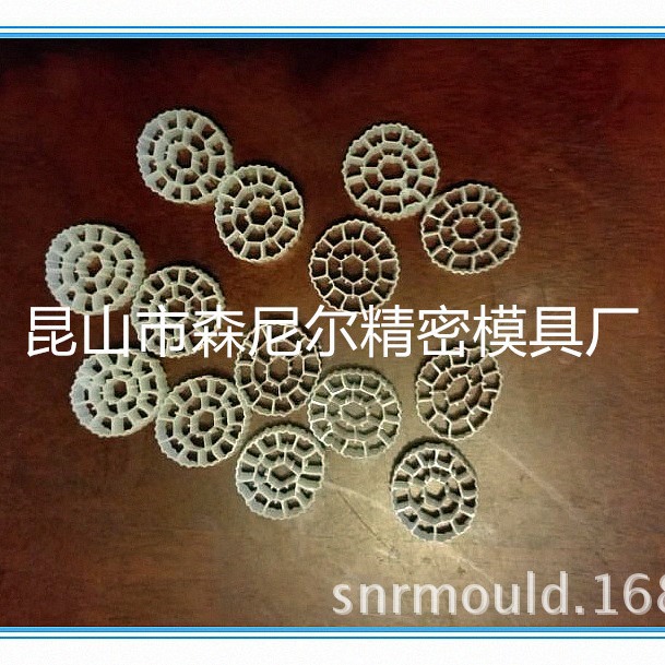 HDPE 三层多腔蜂窝管挤出模具 污水处理管材挤出模具