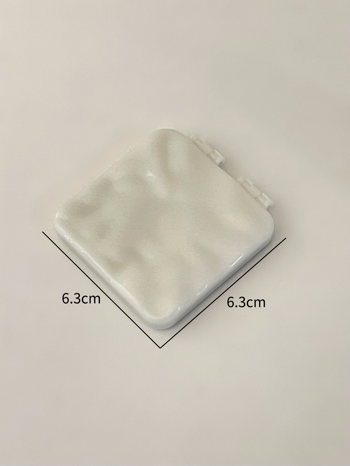 2024 nuevo LED espejo de maquillaje plegable portátil HD estudiante dormitorio princesa escritorio pequeño espejo con luz