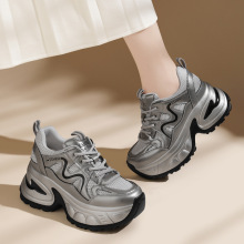 真皮舒适高级感老爹鞋女2025春秋新款百搭厚底轻便网面休闲运动鞋