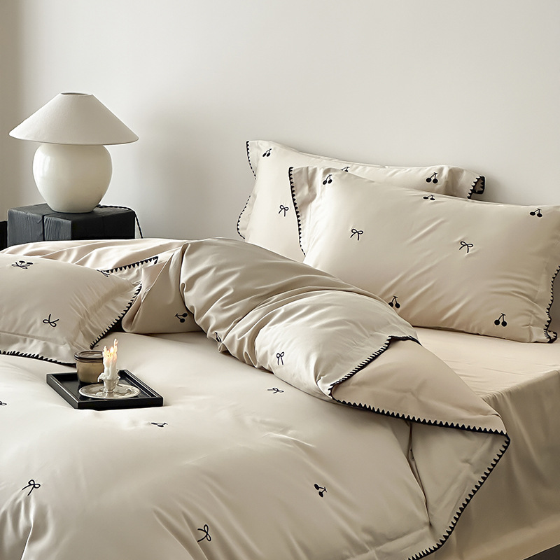 Completo letto francese in raso di cotone con copripiumino_voghion.com