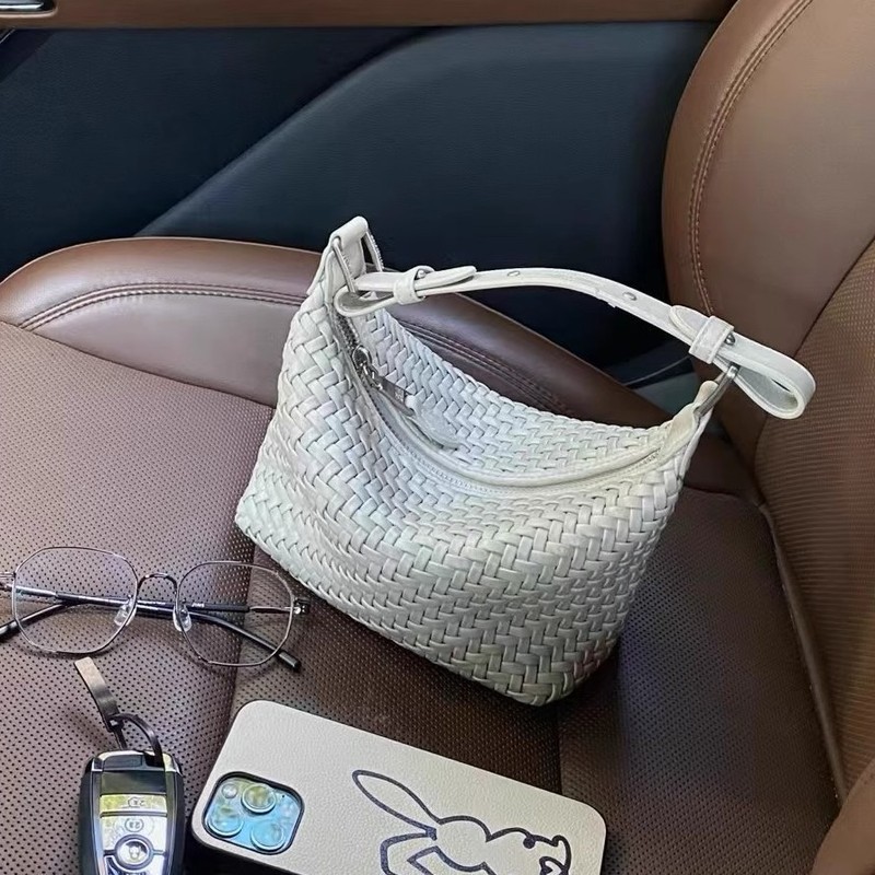 法式复古手工编织包水桶包包女时髦单肩腋下包时尚休闲斜挎小包包|undefined