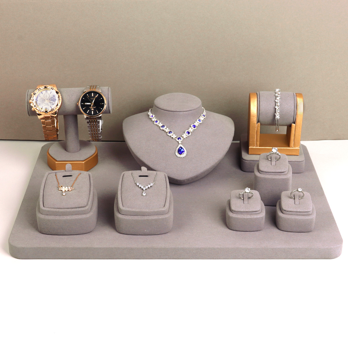 �����¿��ɫ�鱦ר��չʾ����������׹����������ָ���γ��м�