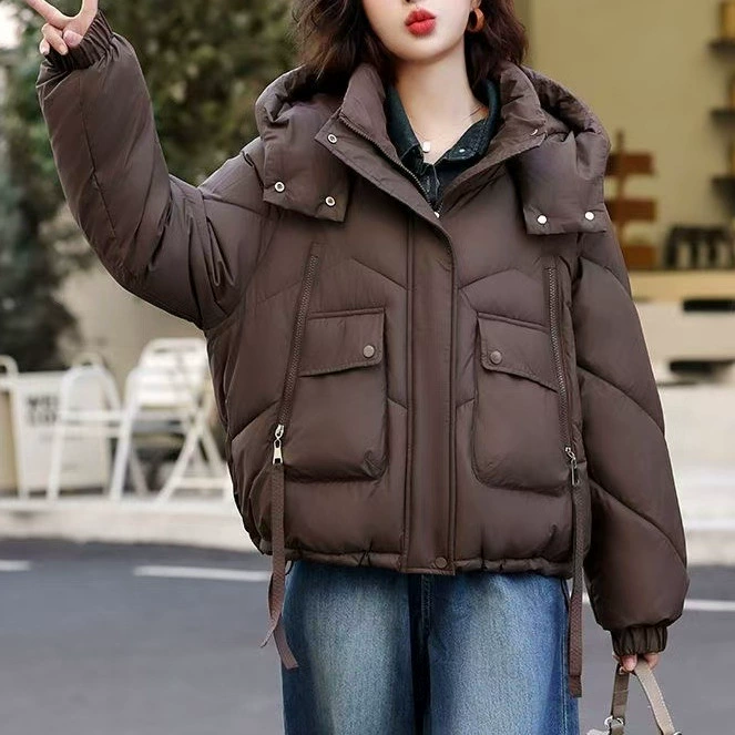 Модный дикий с капюшоном утолщенные хлопчатобумажные костюмы женский 2024 зимний сплошной цвет карманные молнии маленький человек свободный теплый пиджак