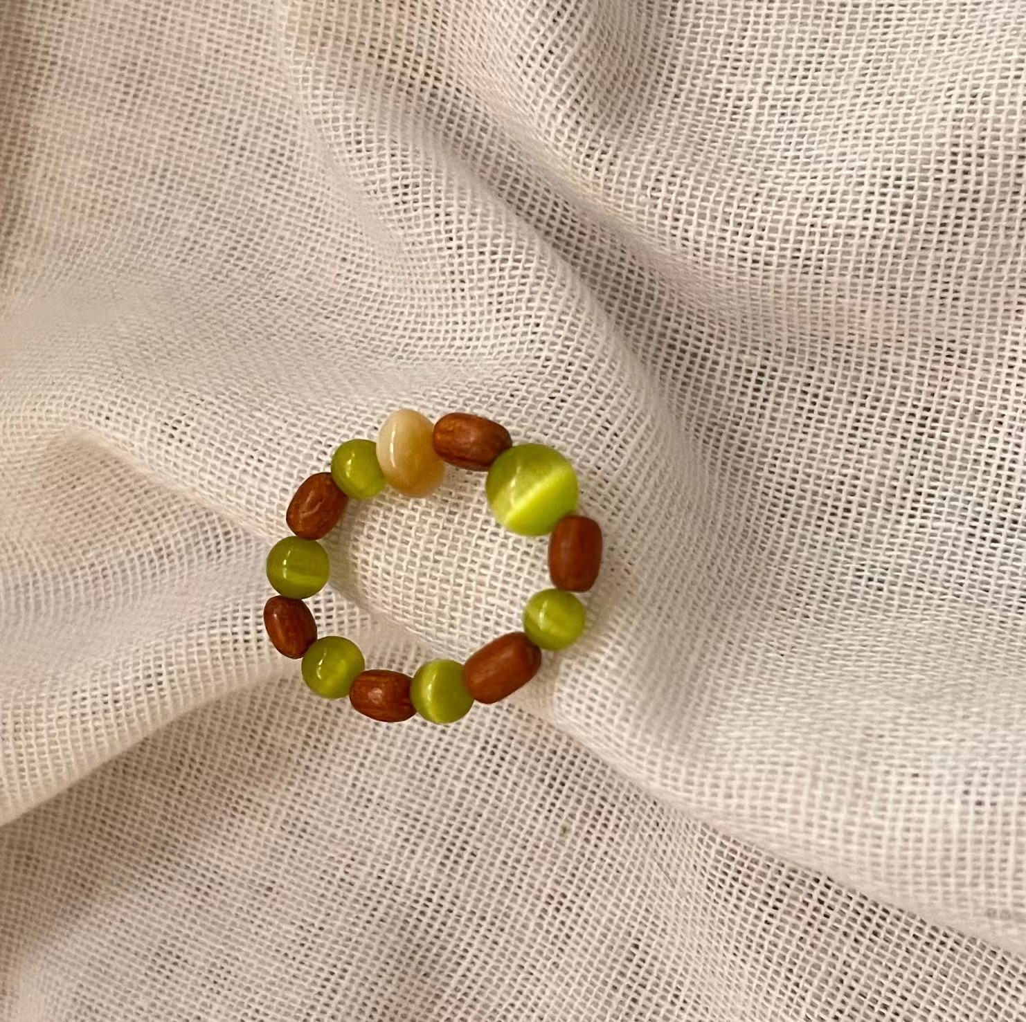 Limited Edition Mature Feel Antique Glass Gold Brown Petal Design Matching Elastic Ring_voghion.com