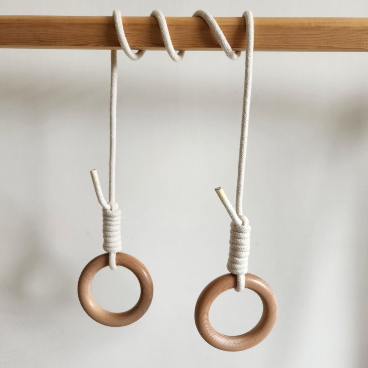Solid Wood Beech Hanging Ring for Children, Entertainment and Fitness Single and Parallel Bar Pull Ring, Hanging Ring Manufacturer Direct Sales Cross-Border One Piece